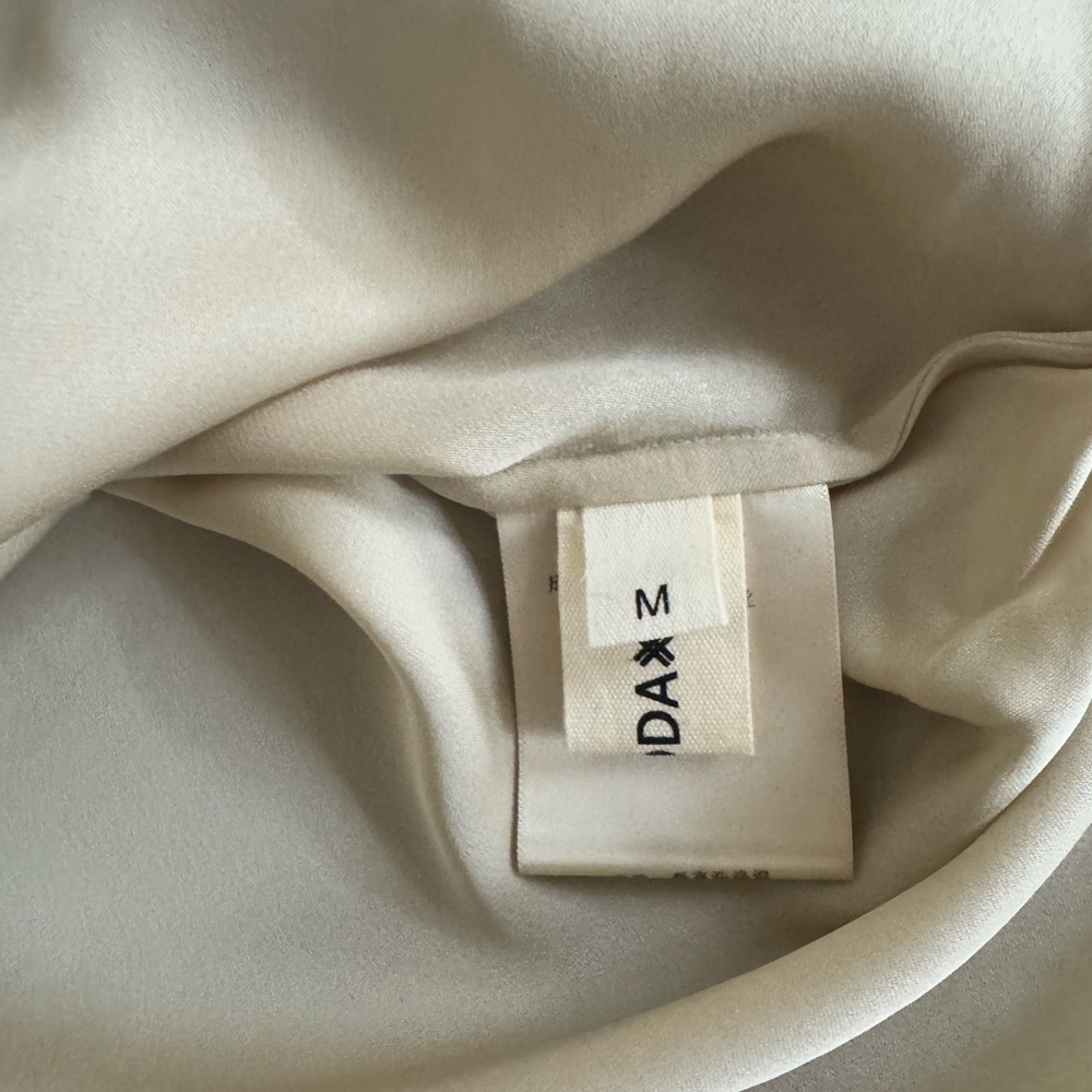 Elegant Cream Blouse size M button down silk shirt - Picture 7 of 8